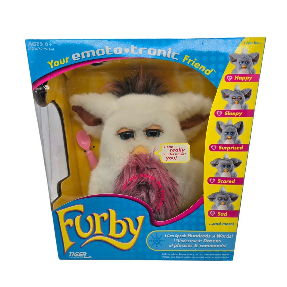 NEW Rare Vintage Furby 2005 White Passion Fruit White Blue Eyes NIB